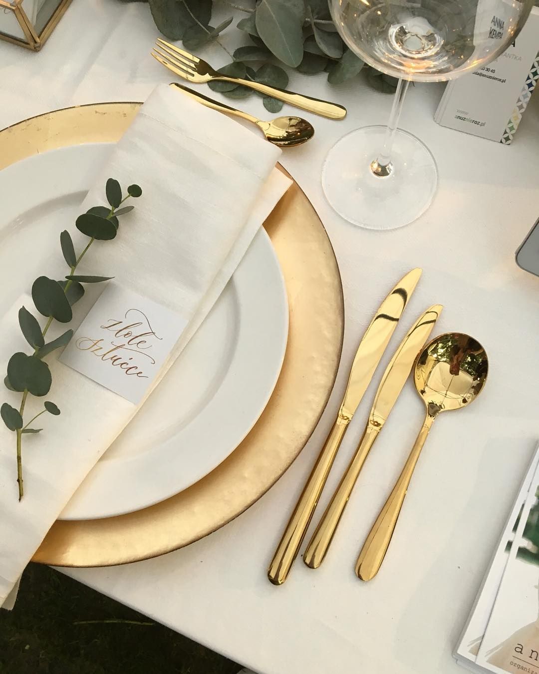 Tanjiri, čaše, potanjiri i escajg